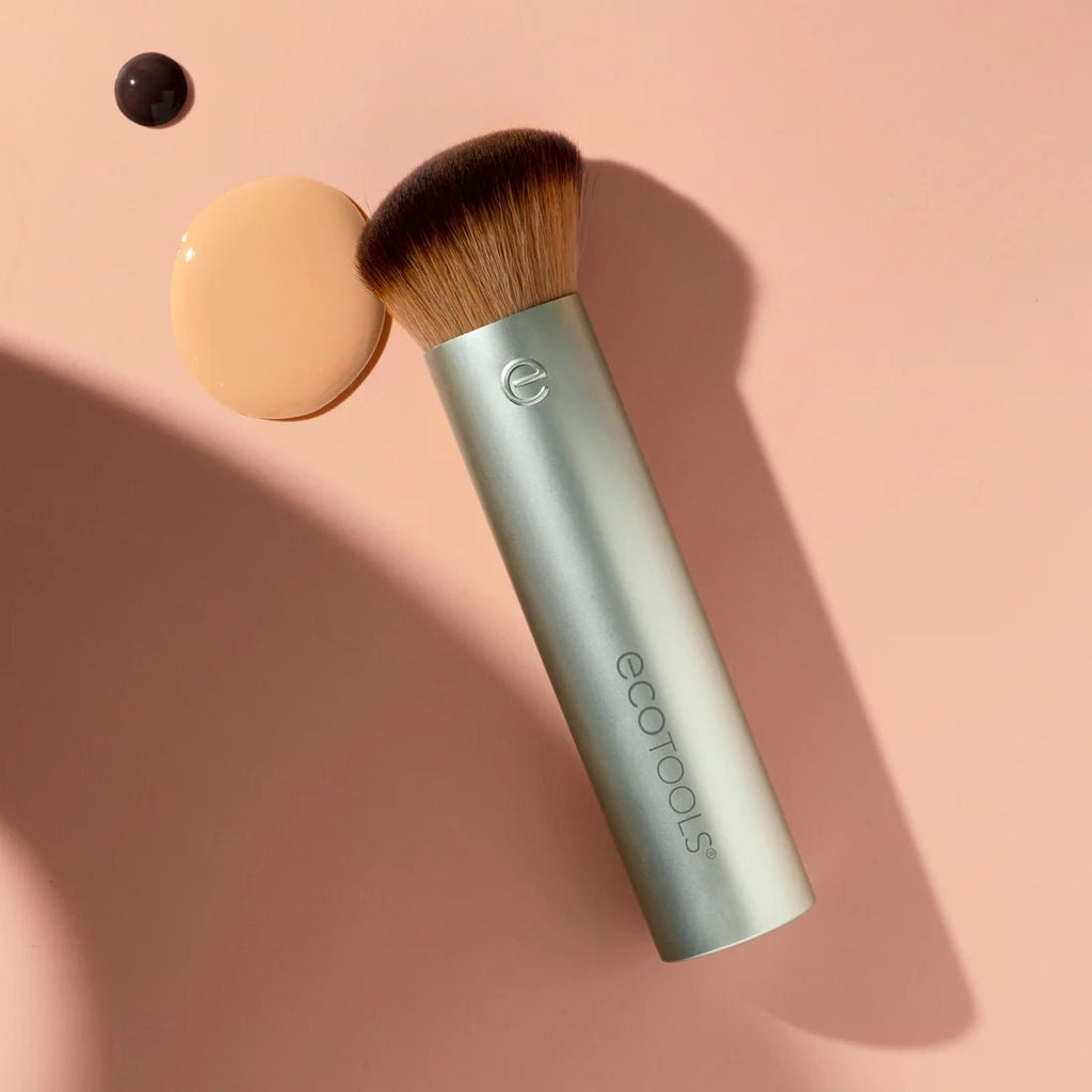 Flawless Coverage Foundation Makeup Brush - Helen of New York