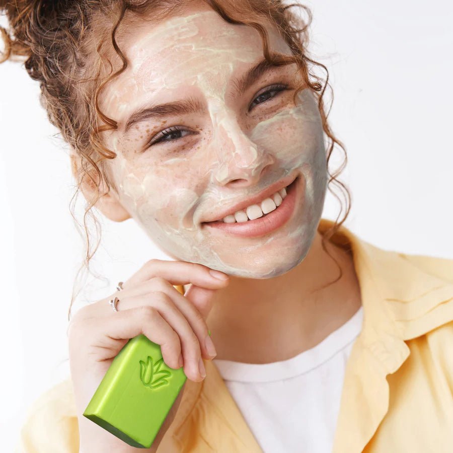 Hydrating 2-in-1 Aloe Facial Mask Bar - Helen of New York